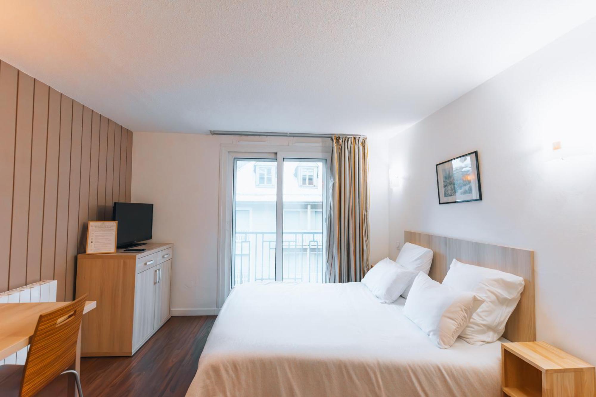 Garden & City Cauterets Balneo Экстерьер фото
